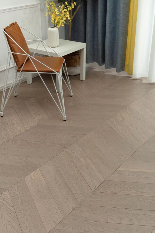European Oak Engineered Chevron Wood Flooring