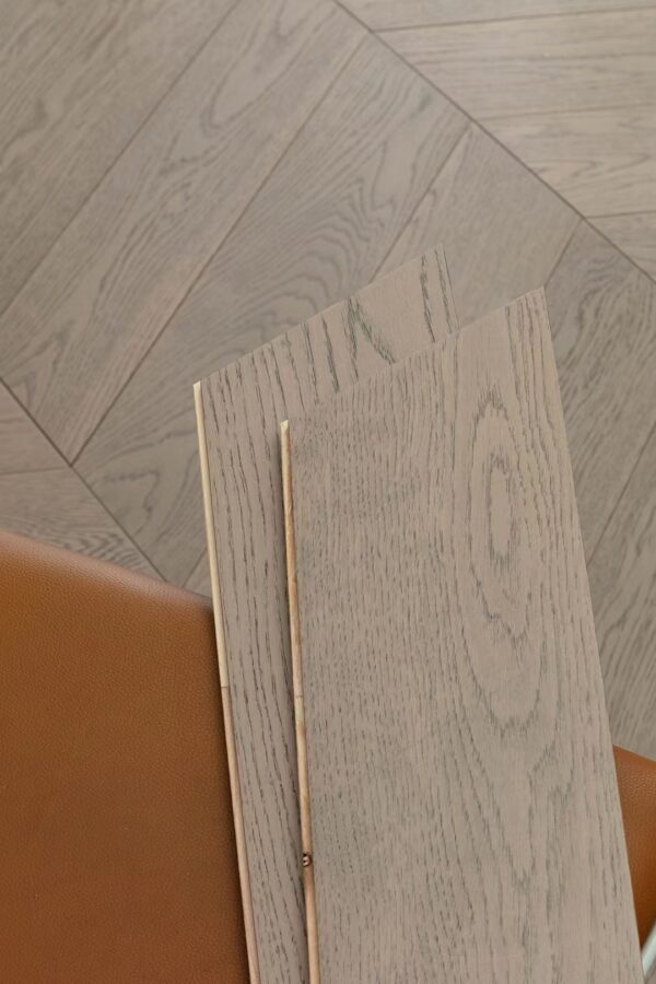 European Oak Engineered Chevron Wood Flooring - Image 4
