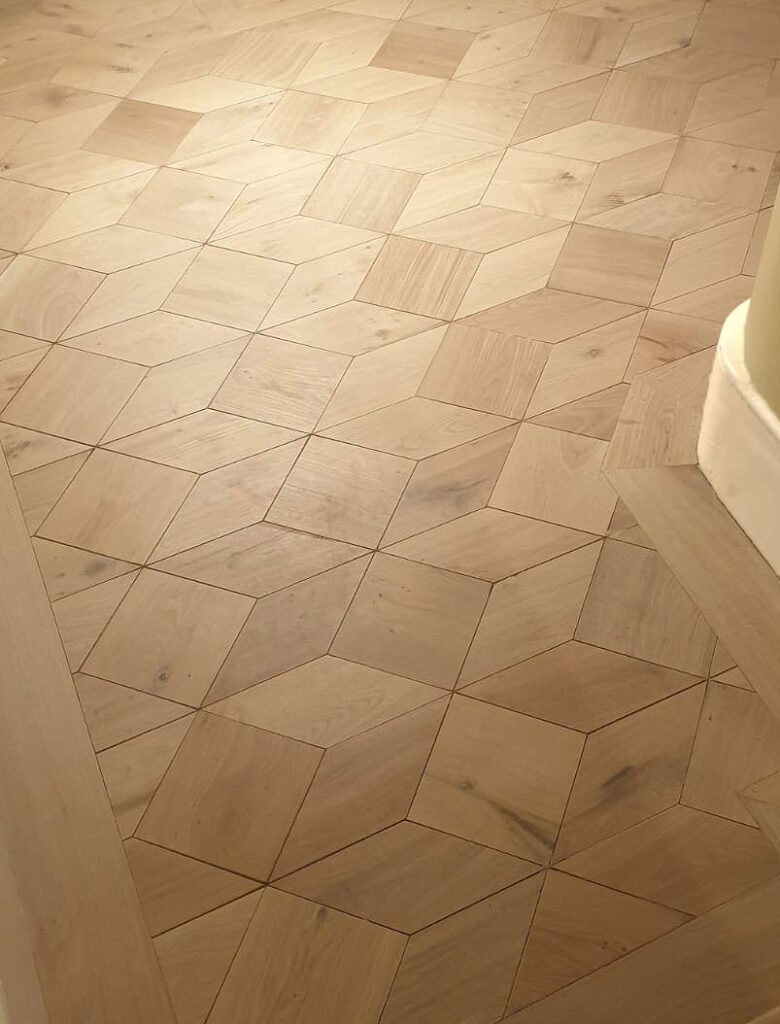 Chevron /Fishbone Floor